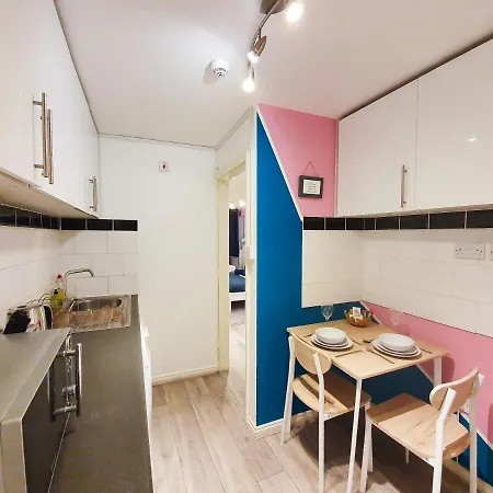 Stunning Bristol Apartment 布里斯托