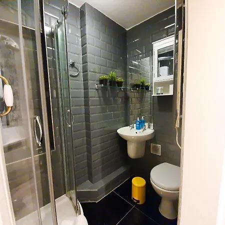 Stunning Bristol Apartment アパート *
