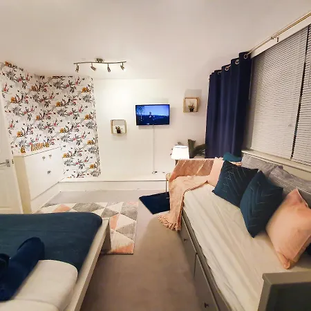 Stunning Bristol Apartment * ブリストル